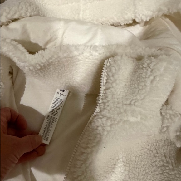 Alo Yoga Foxy Sherpa Jacket size XS Ivory - Picture 5 of 9